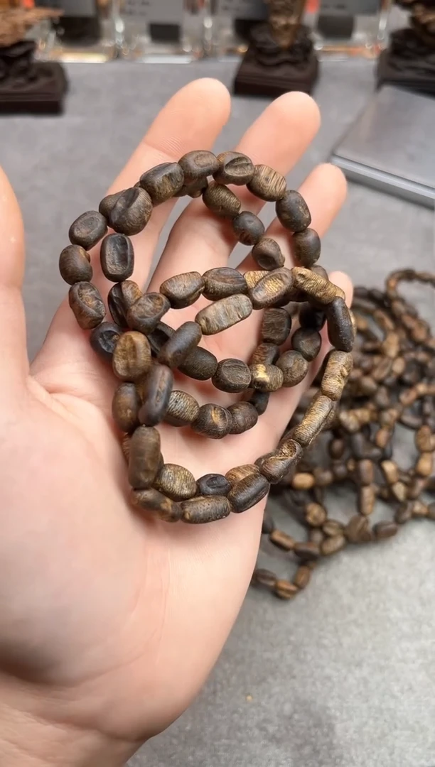 【闪购商品】沉香手串10号板头老料多样性发货1条