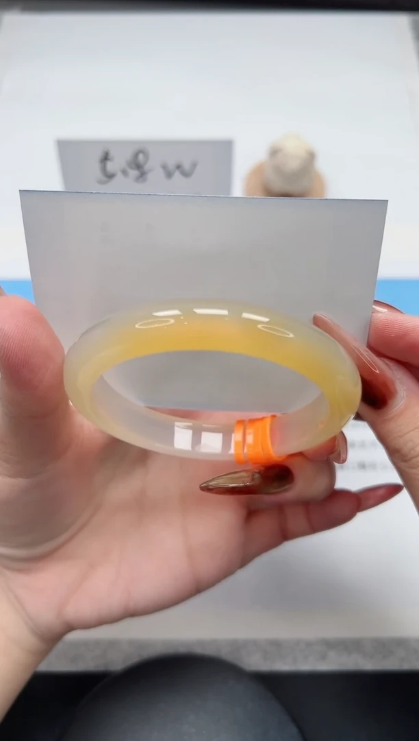 【闪购商品】玛瑙/玉髓手镯未镶嵌337/59.1香槟