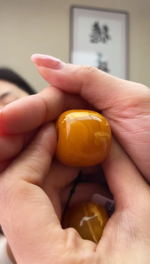 琥珀未镶嵌珠宝奇石T0假一罚十多样性发其一