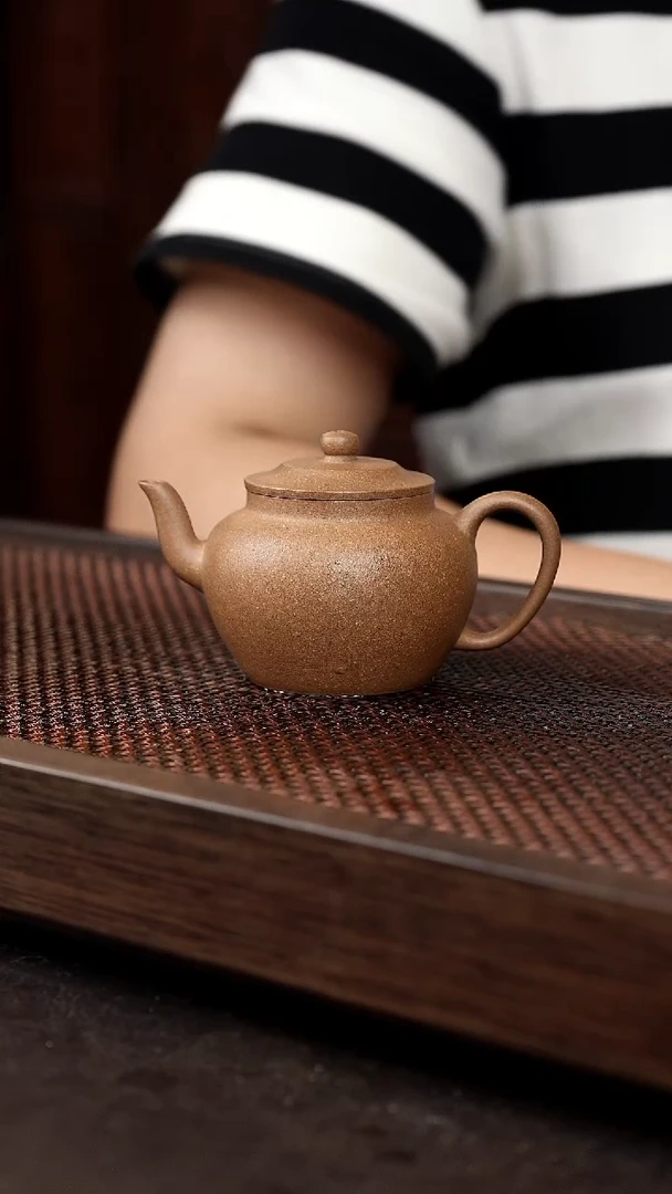 茶壶紫砂芝麻绿宫灯