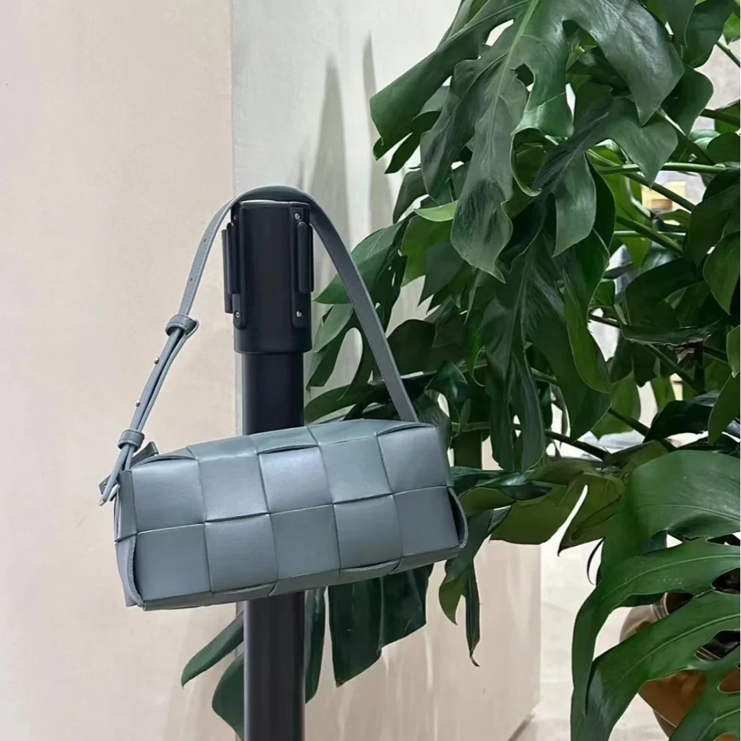 95新 BOTTEGA VENETA/葆蝶家 小花Jerry 5664506CassetteBrick 包
