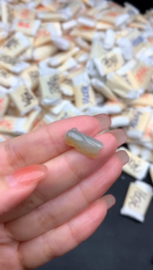 翡翠挂件未镶嵌一