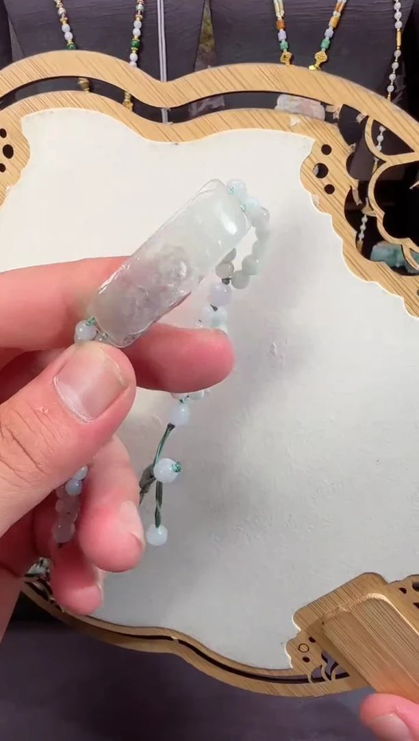 【闪购商品】翡翠颈饰未镶嵌拍照