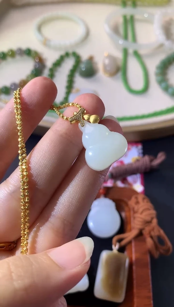 和田玉未镶嵌吊坠(不含链)W003丨多样性发其一丨2980