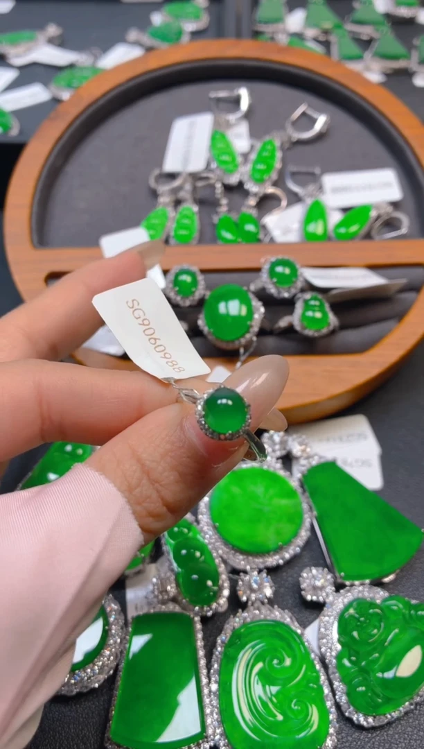 吊坠(不含链)银S925镶嵌翡翠1