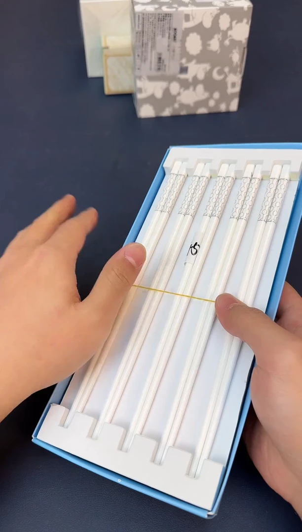 瓷片老号重启，一漏到低@@Y345