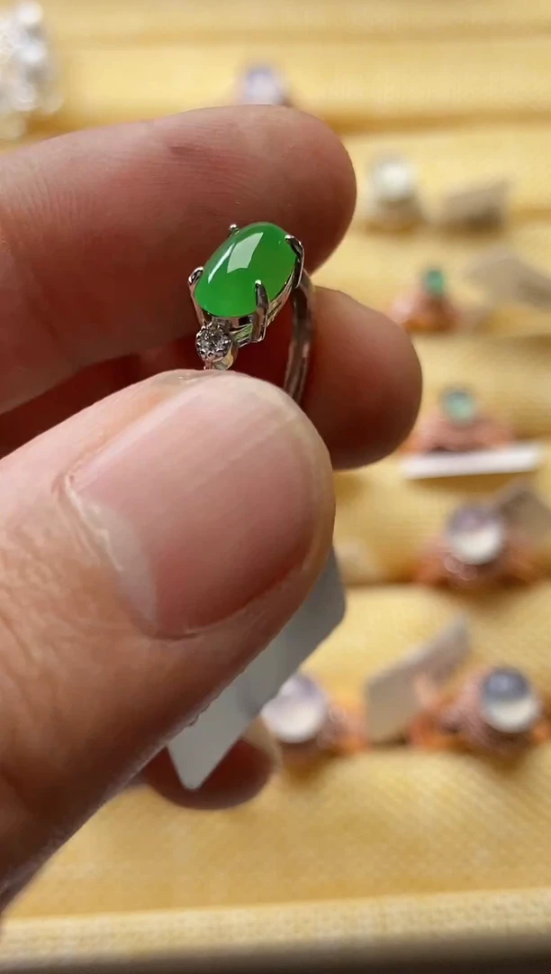 【闪购商品】翡翠戒指银S925镶嵌0000