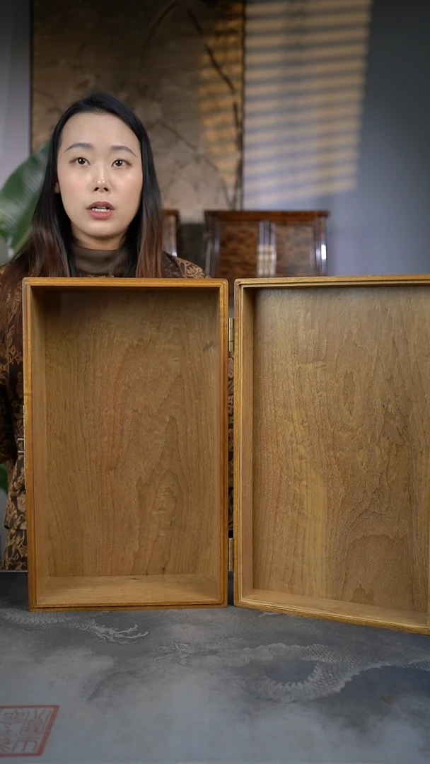 【闪购商品】金丝楠满花一木一器收纳箱595