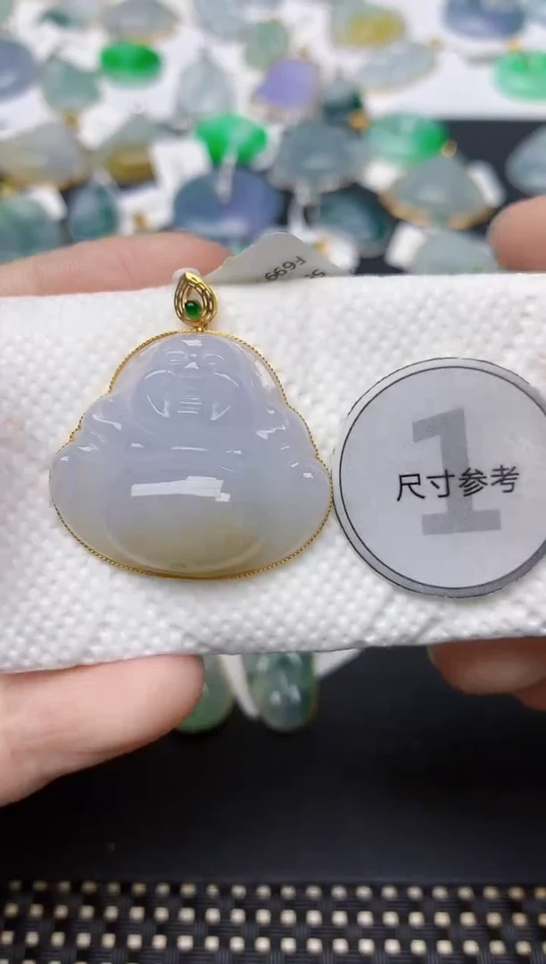 翡翠18K金镶嵌颈饰天然缅甸A货翡翠