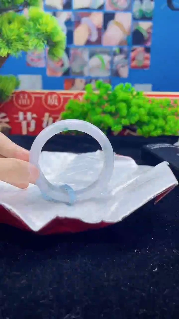 【闪购商品】翡翠手镯未镶嵌手镯12