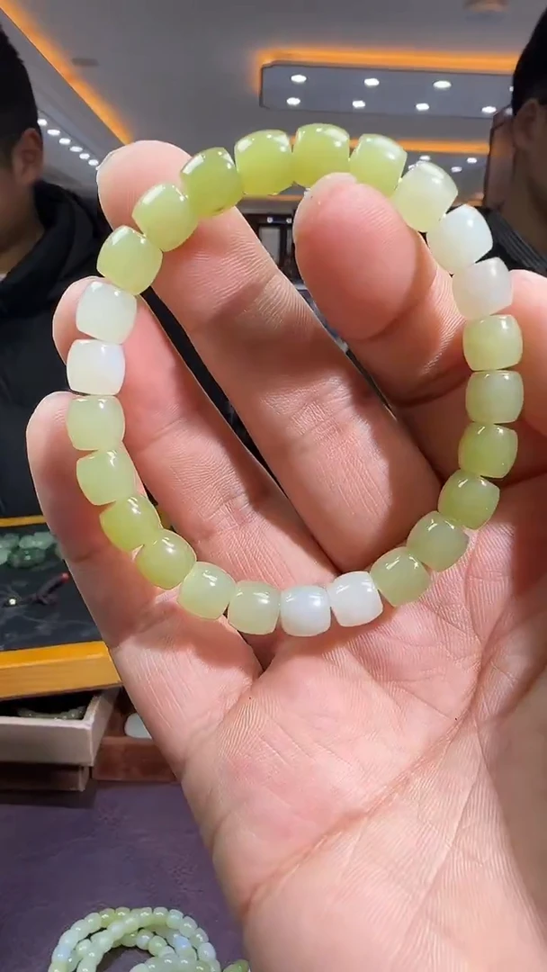 未镶嵌和田玉挂件【陆1223】34 gx 多样性发其一