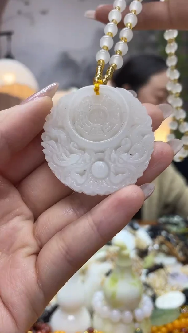 未镶嵌岫玉吊坠·