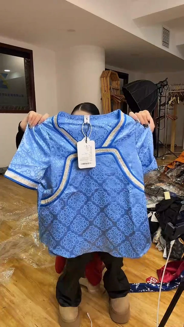 L码        105-115斤   半袖