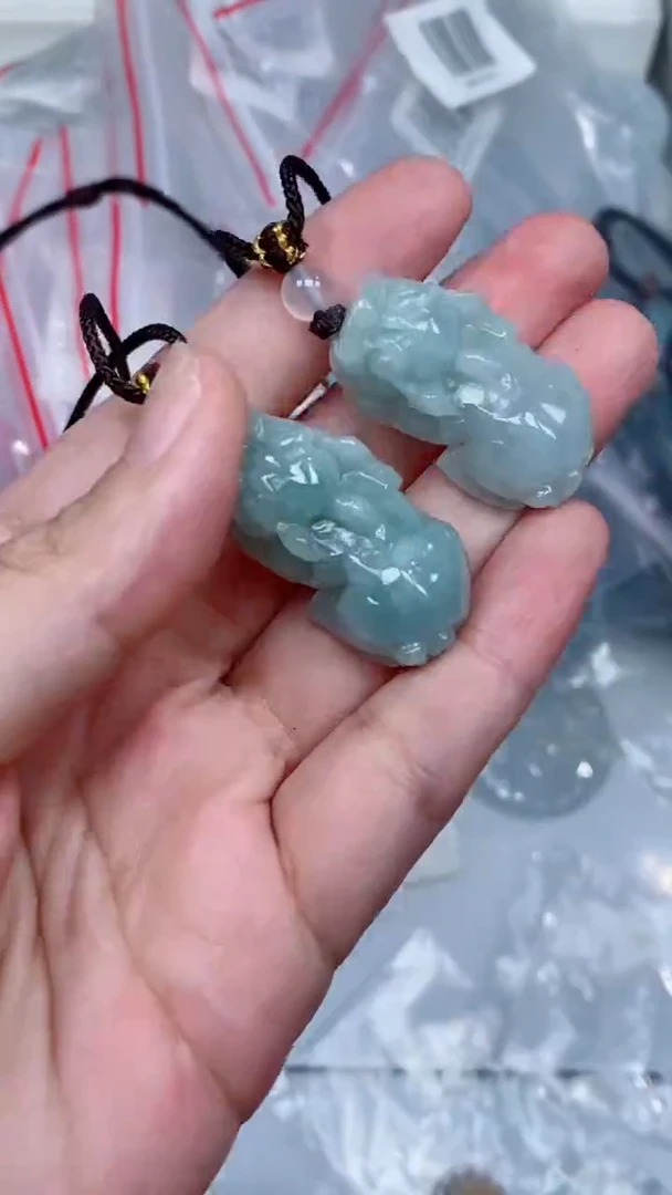 颈饰未镶嵌翡翠吊坠团购多样性发一件