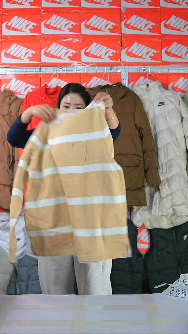 A  2968  闪购编码Nike/Jordan运动衣以直播间过款为准尺码L