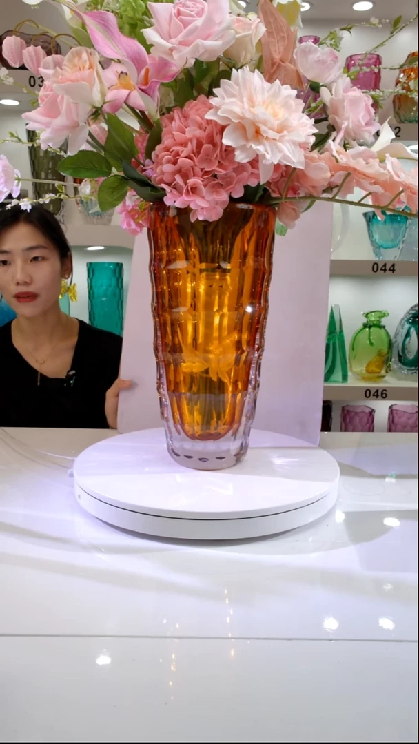 琥珀金巴卡拉花器
