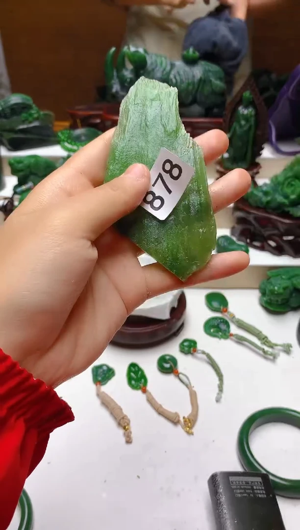 未镶嵌和田玉（碧玉）珠宝半成品1
