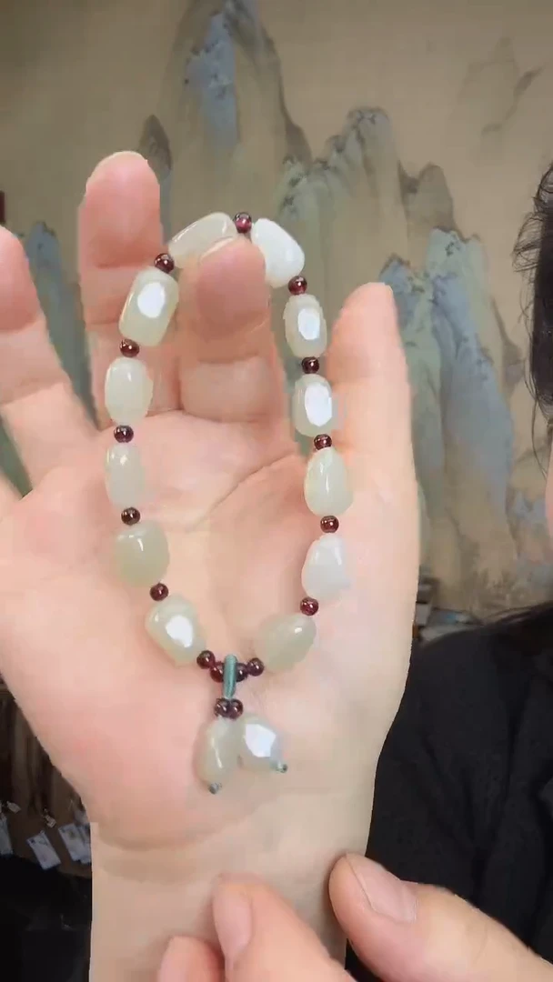 颈饰未镶嵌和田玉手串
