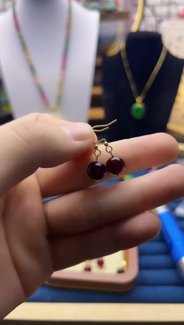 【闪购商品】血珀耳饰14K金镶嵌E29