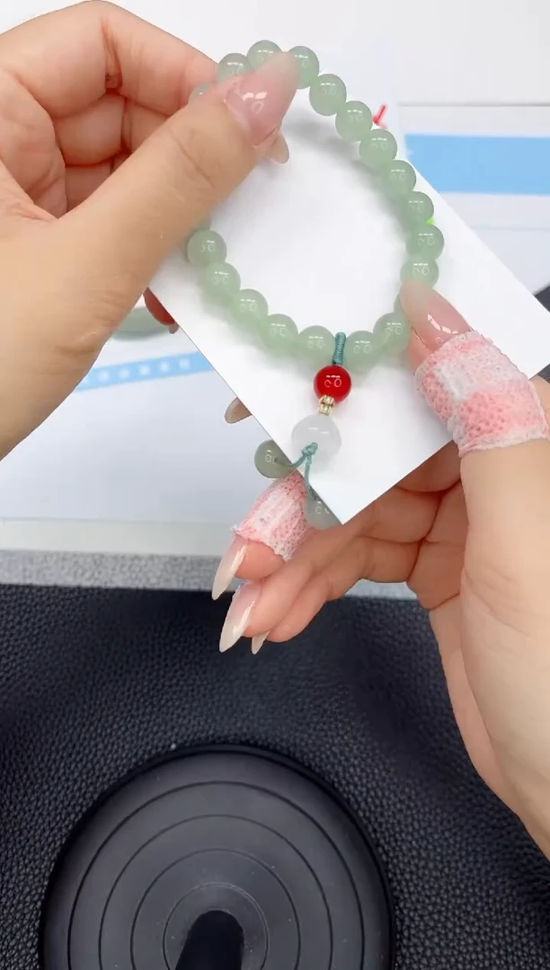 石英质玉手镯未镶嵌东陵玉手串