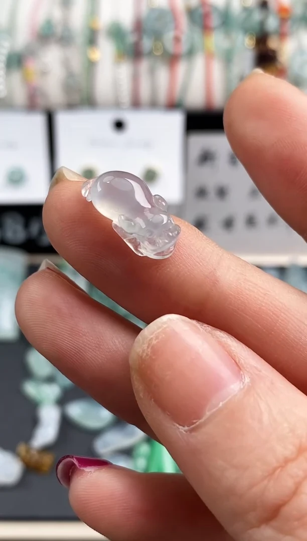 【闪购商品】翡翠颈饰未镶嵌金蟾