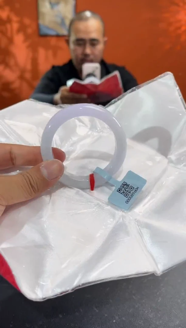 未镶嵌手镯翡翠3