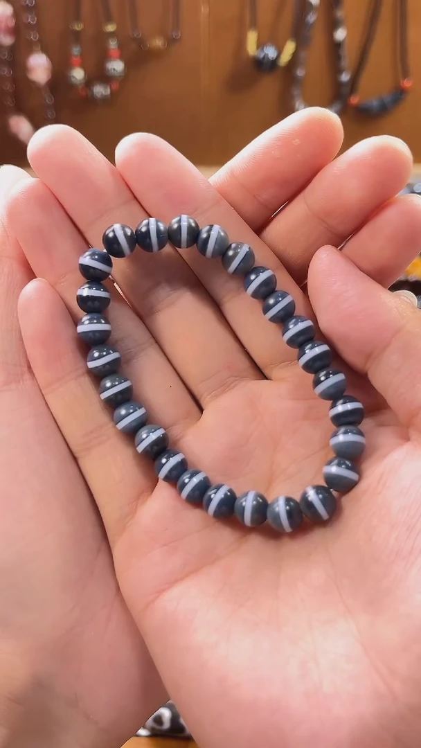 未镶嵌玛瑙/玉髓珠宝奇石蓝沁一线