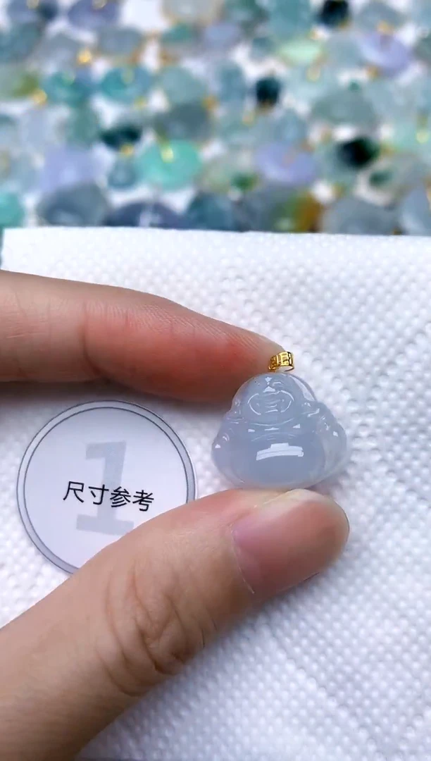 颈饰18K金镶嵌翡翠天然A货翡翠