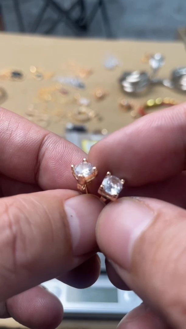 瓷片嘉荣当康大姐fu的总铺