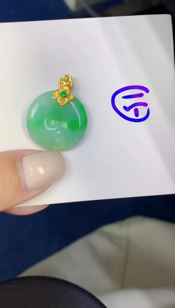 颈饰未镶嵌翡翠缅甸天然翡翠A货