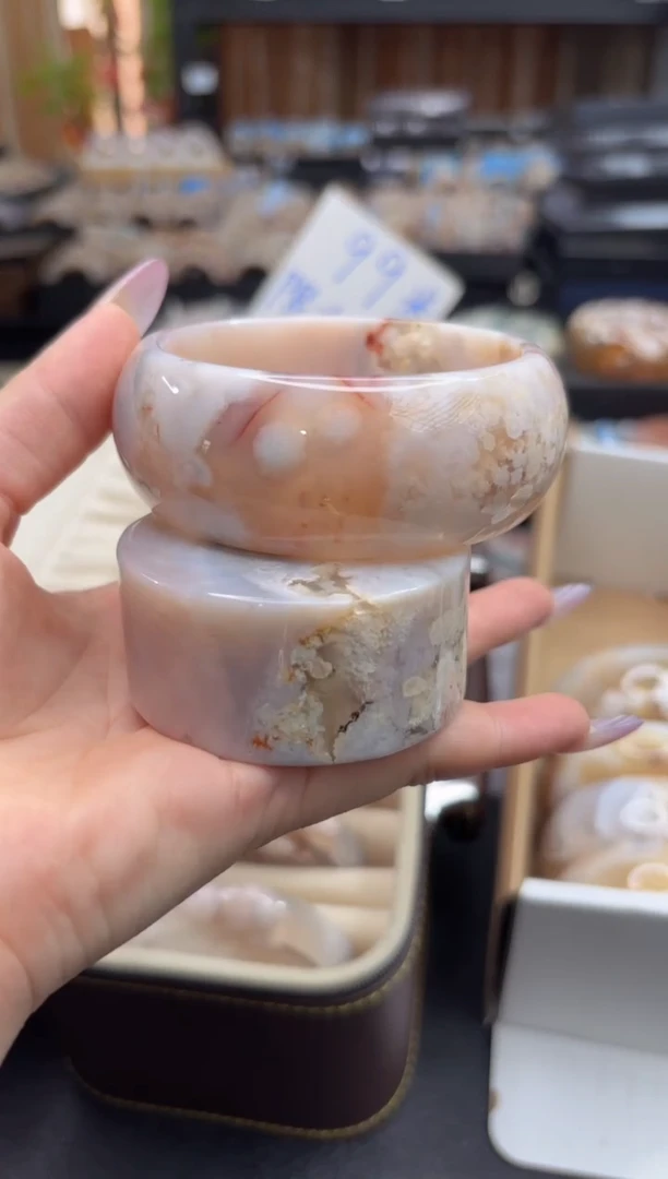 未镶嵌手镯石英质玉C583(60圈赠送镯心)