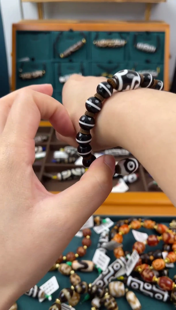 玛瑙/玉髓（覆膜）颈饰未镶嵌4（微瑕）