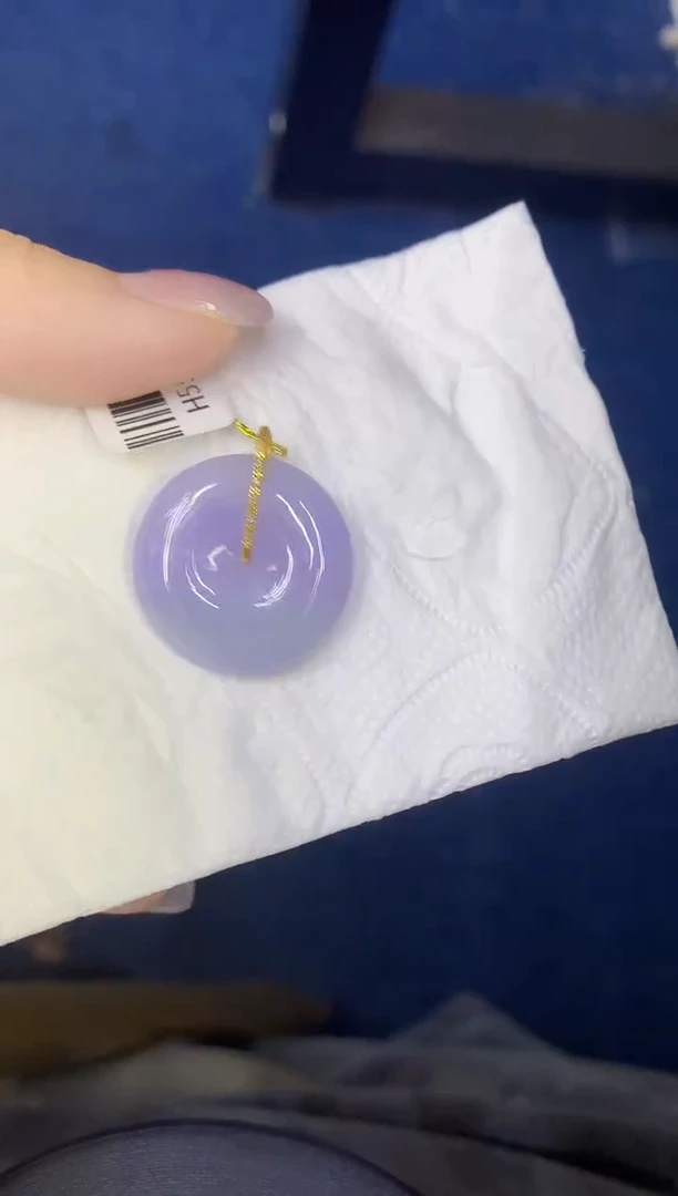 颈饰18K金镶嵌翡翠缅甸天然翡翠A货