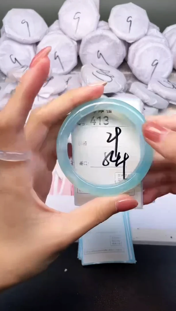 玛瑙/玉髓手镯未镶嵌413