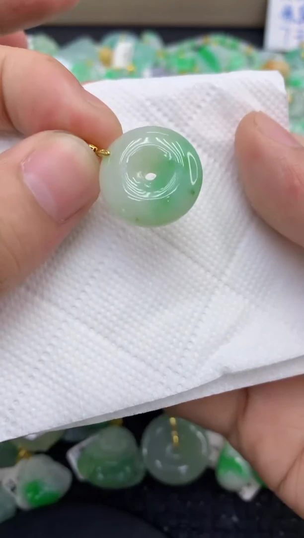 颈饰未镶嵌翡翠天然缅甸A货翡翠