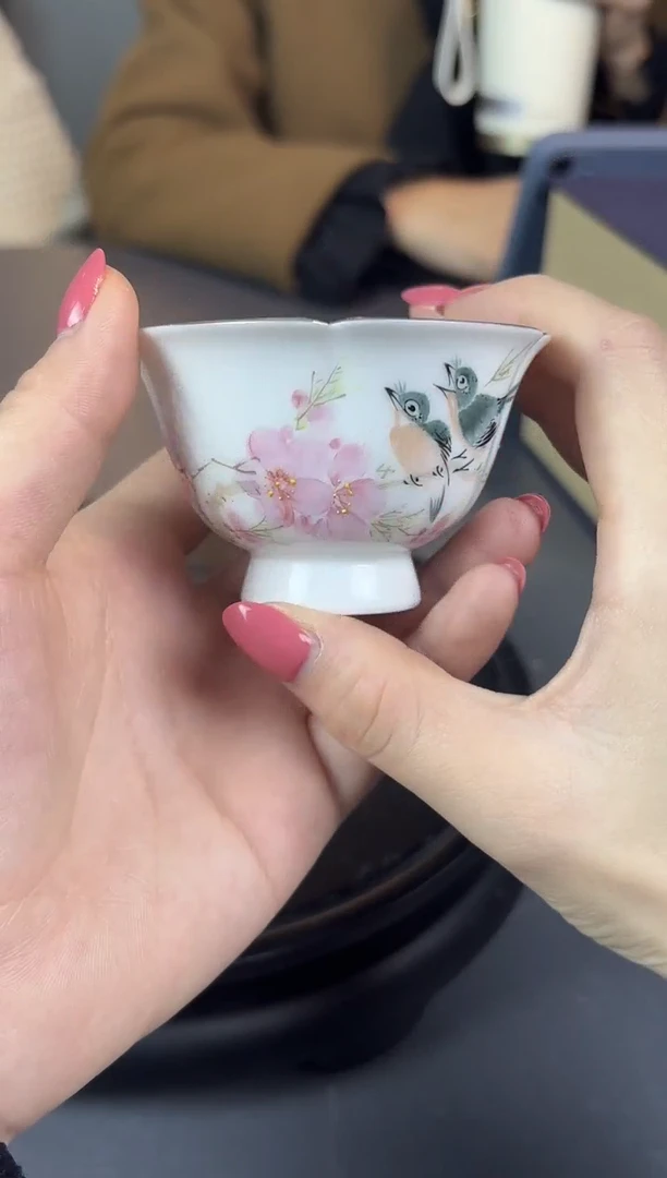 摆件瓷瓷立方-水点桃花-胡晶-02