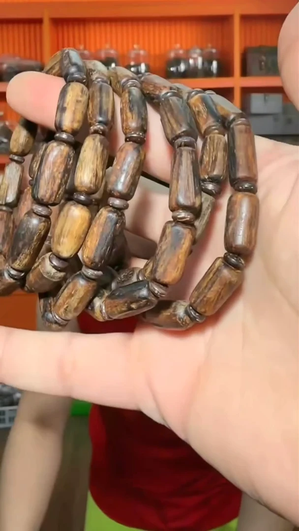 沉香手串64号惠安红油9g+多样性发一