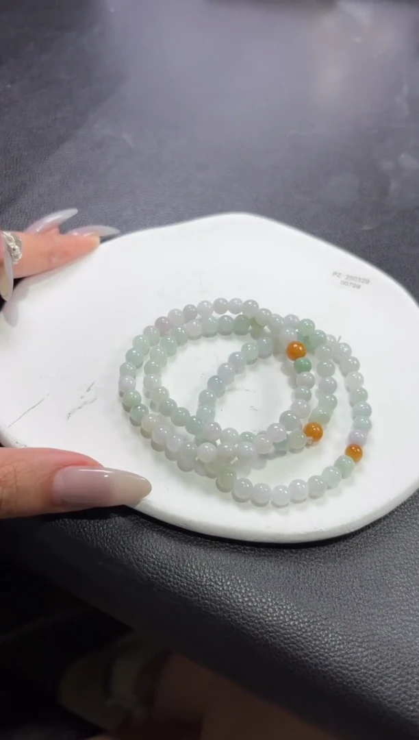 翡翠挂件未镶嵌多样性发一件CZH1230