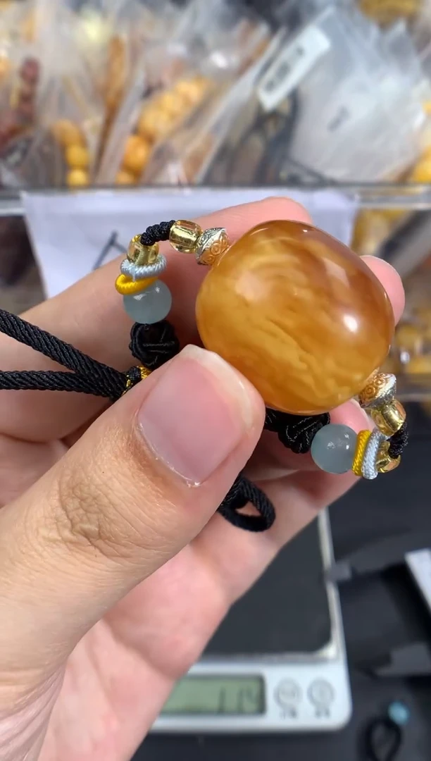 蜜蜡未镶嵌珠宝奇石1