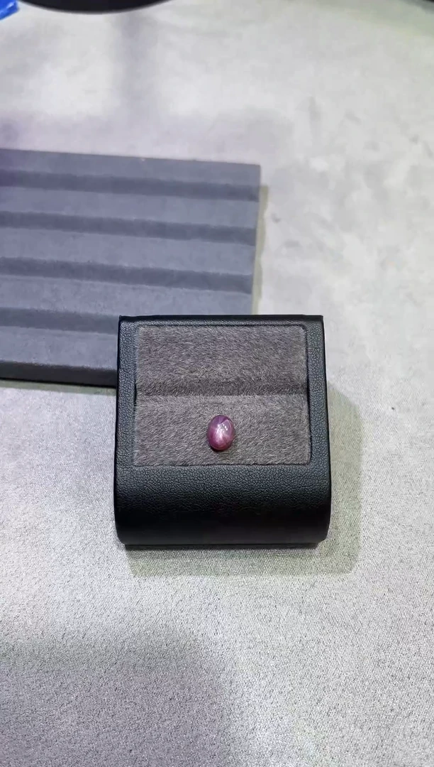 裸石星光蓝宝石一粒3.7ct