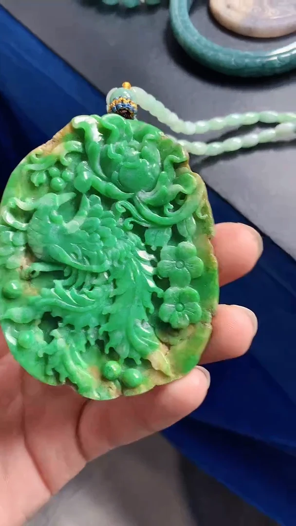 颈饰未镶嵌翡翠天然A货翡翠