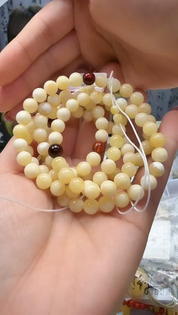 裸石琥珀未镶嵌如图