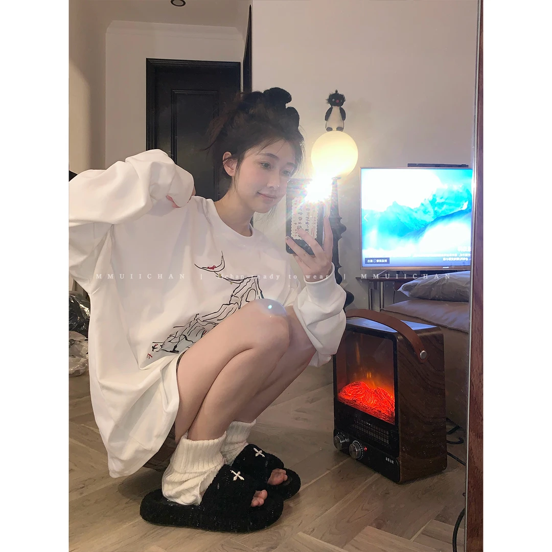 MMUIICHAN 飞屋环游 复活!! 原创刺绣ins显瘦宽松百搭的长袖德绒T