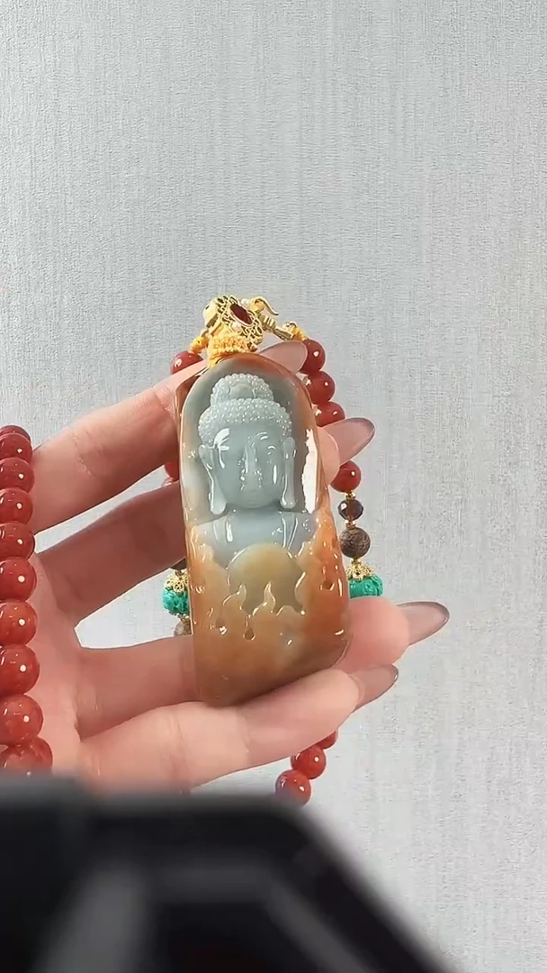 颈饰未镶嵌翡翠阿弥陀佛