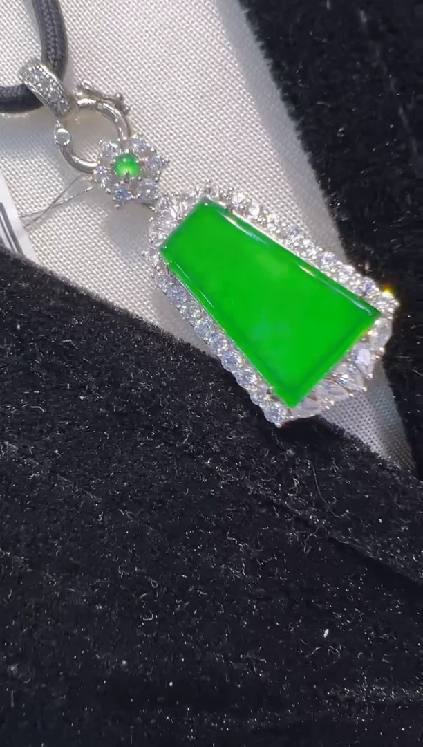 翡翠银S925镶嵌吊坠(不含链)多样性发其一