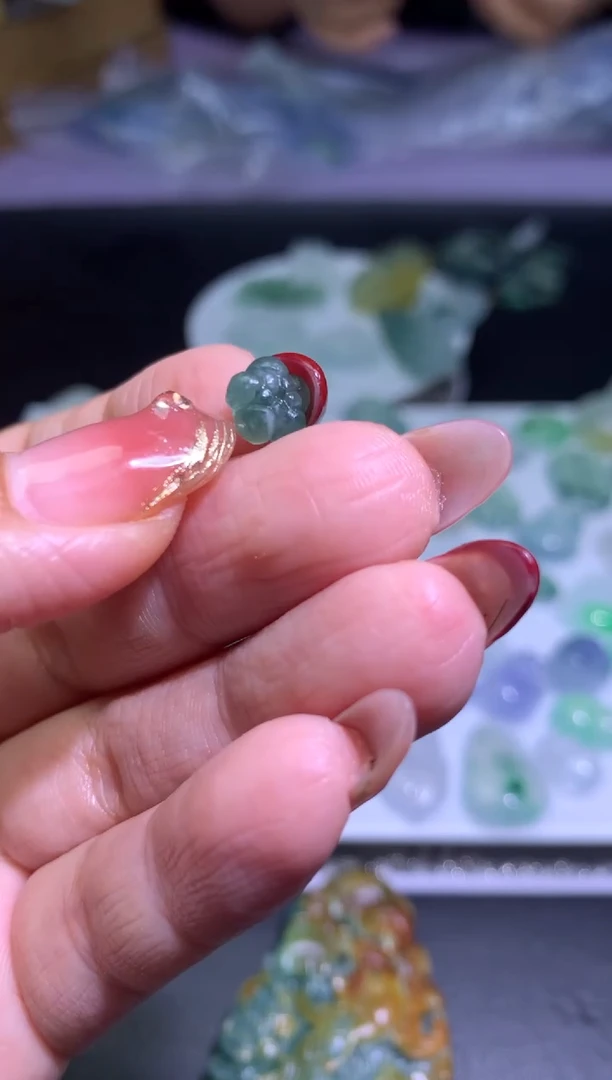 【闪购商品】定制翡翠未镶嵌毛货