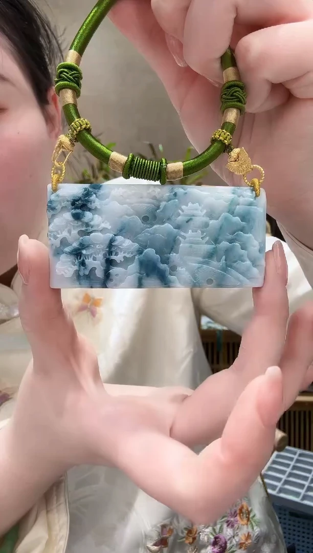 【闪购商品】翡翠颈饰未镶嵌吊坠