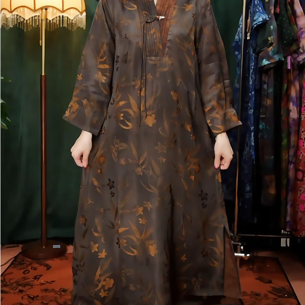 彷徨V领重磅盘扣显瘦连衣裙大气长款