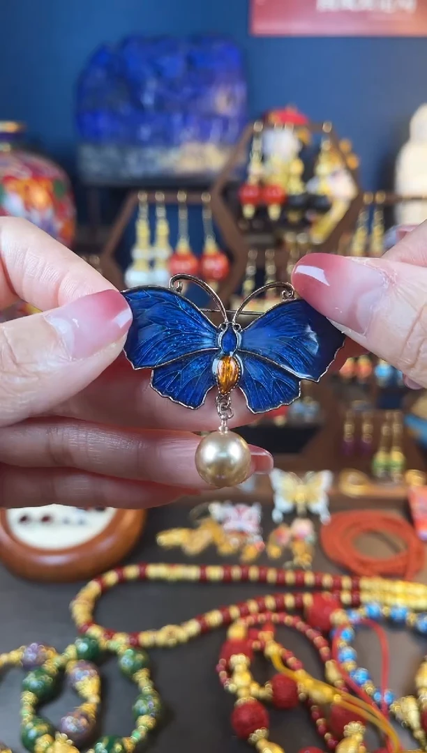 【闪购商品】145号墨兰蝴蝶珐琅胸针