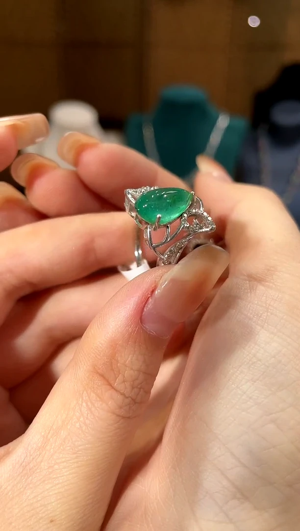 祖母绿戒指银S925镶嵌戒指